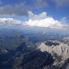 Flugwegposition um 15:06:08: Aufgenommen in der Nähe von Admont, Österreich in 3025 Meter